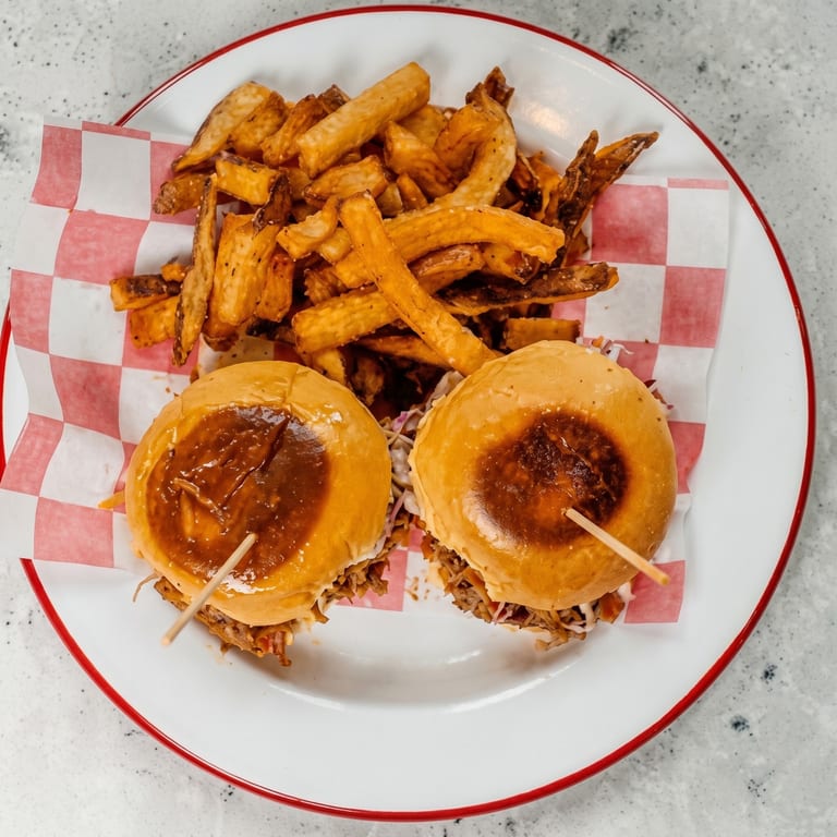 Savor Our Lunch Offerings